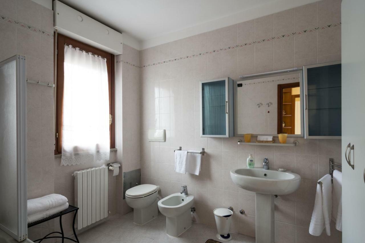 הוילה סאן דונאטו מילאנזה Cozy Penthouse מראה חיצוני תמונה